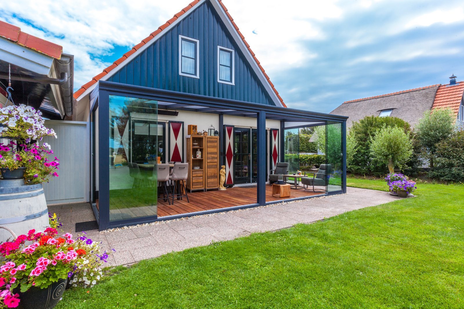 Aluminium pergola installation in Broxbourne